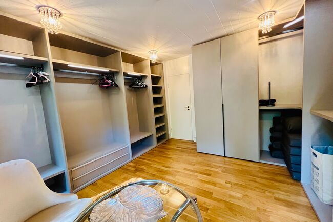 Garderobe/Kinderzimmer
