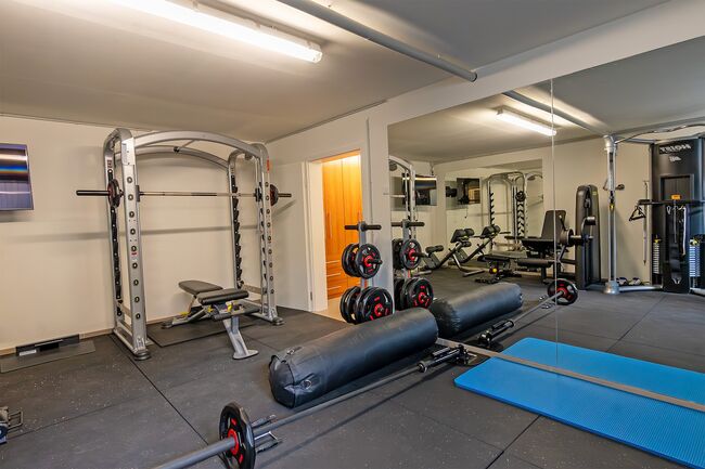 9239253_fitnessstudio